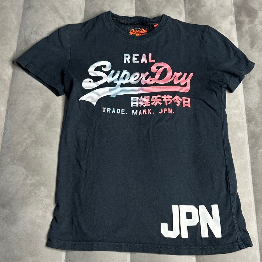 Superdry Blk Tee with Multicolor Logo made in turkey‎ Size Small